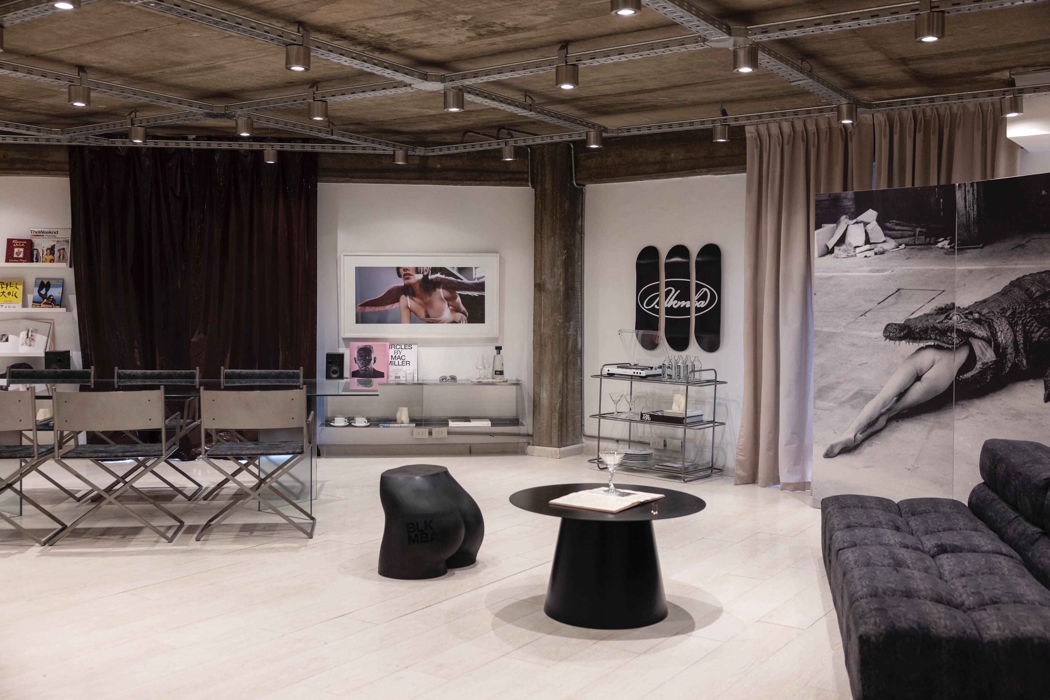 Espacio exclusivo del estudio BLKMBA en Buenos Aires para citas personalizadas